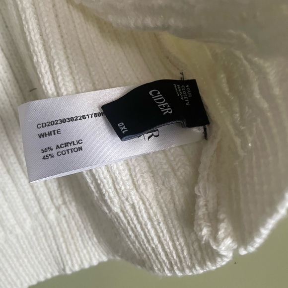 Cider White Knit Crop Top with Colorful Embroidery Sz XL - Picture 3 of 4